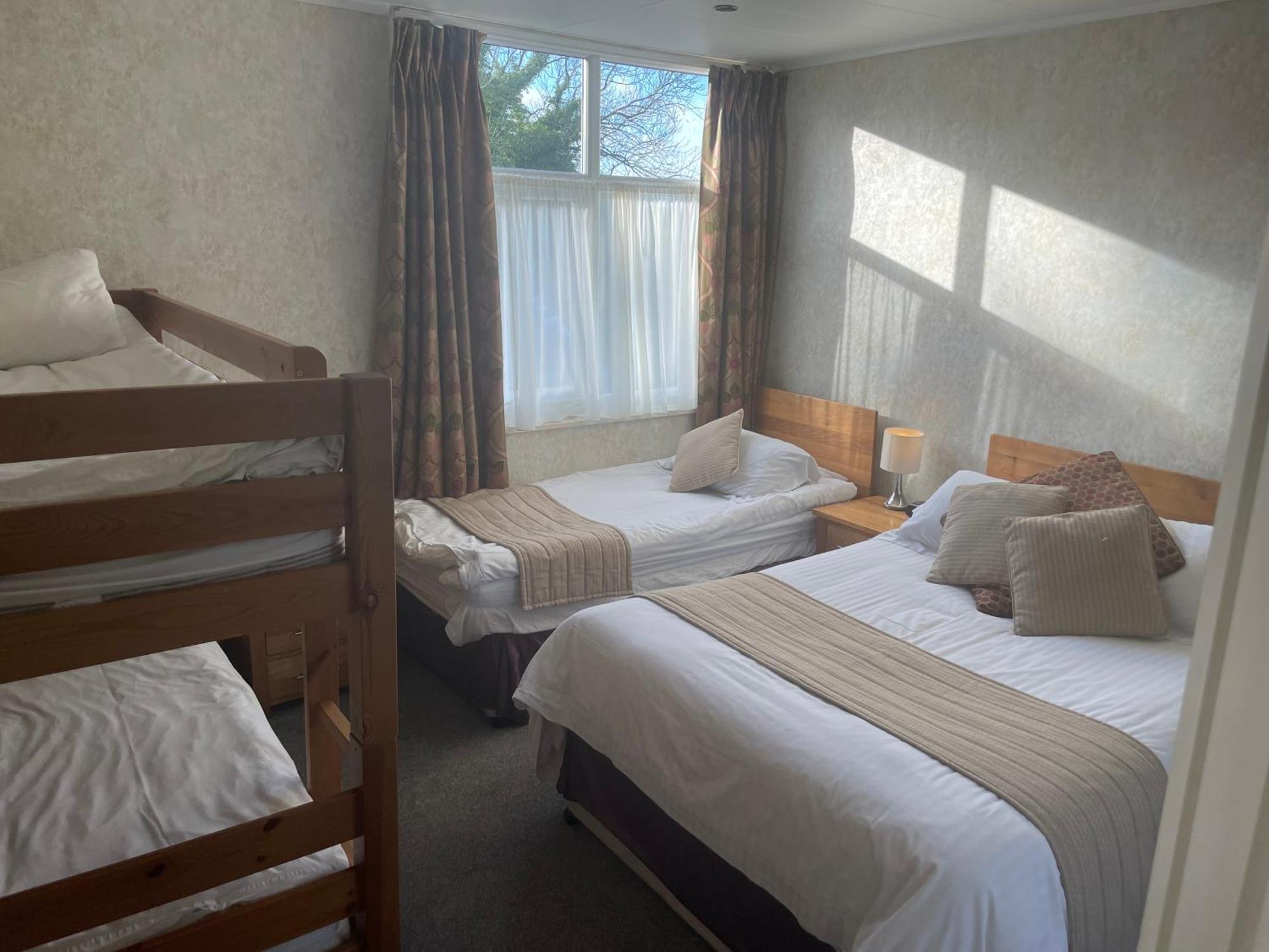 The Dog & Partridge Country Inn Ashbourne  Kültér fotó