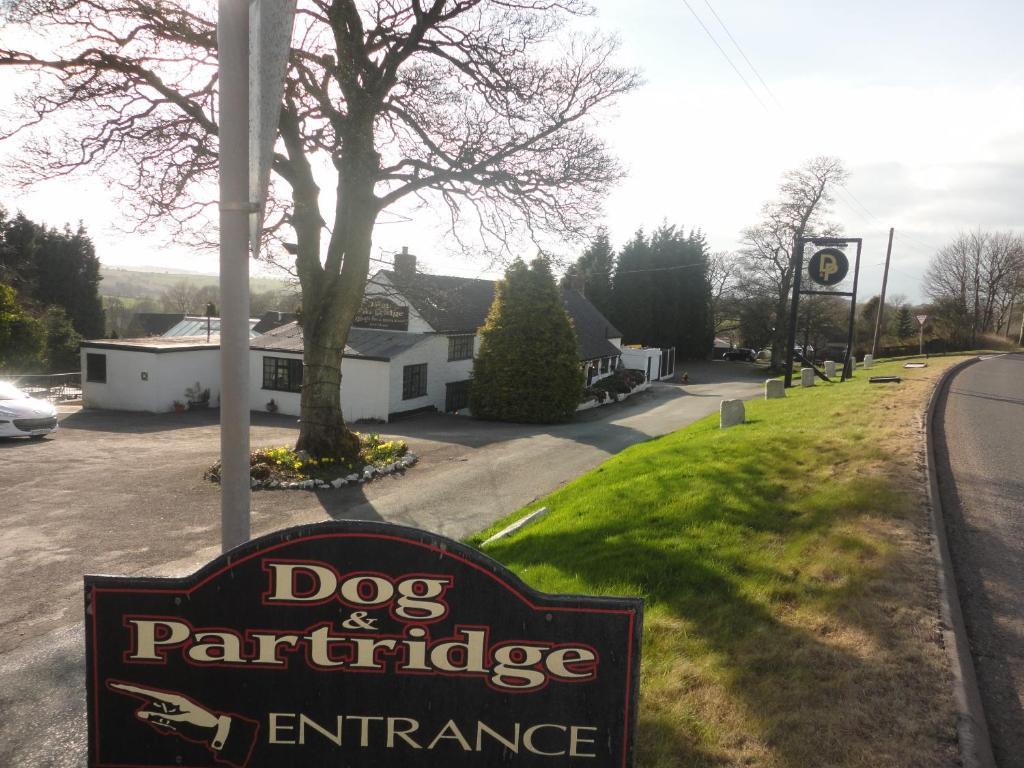 The Dog & Partridge Country Inn Ashbourne  Szoba fotó